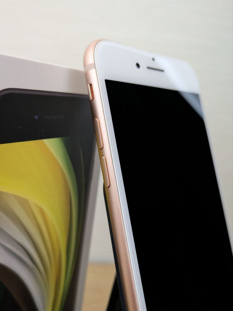 iPhone8 バッテリー100％ SIMフリー