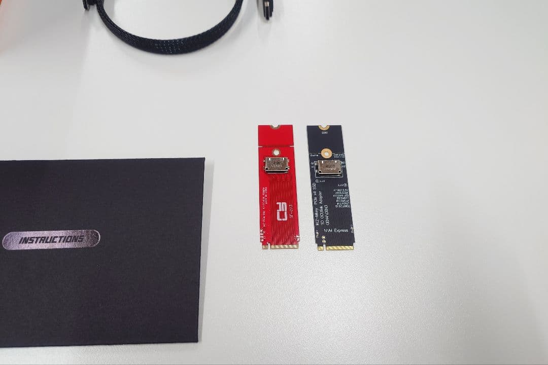 ONEXGPU2 eGPU（AMD Radeon RX 7800M/12GB ）