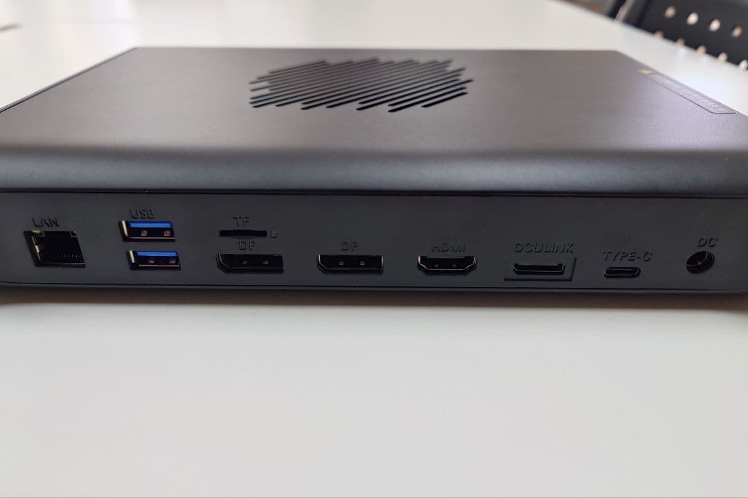 ONEXGPU2 eGPU（AMD Radeon RX 7800M/12GB ）