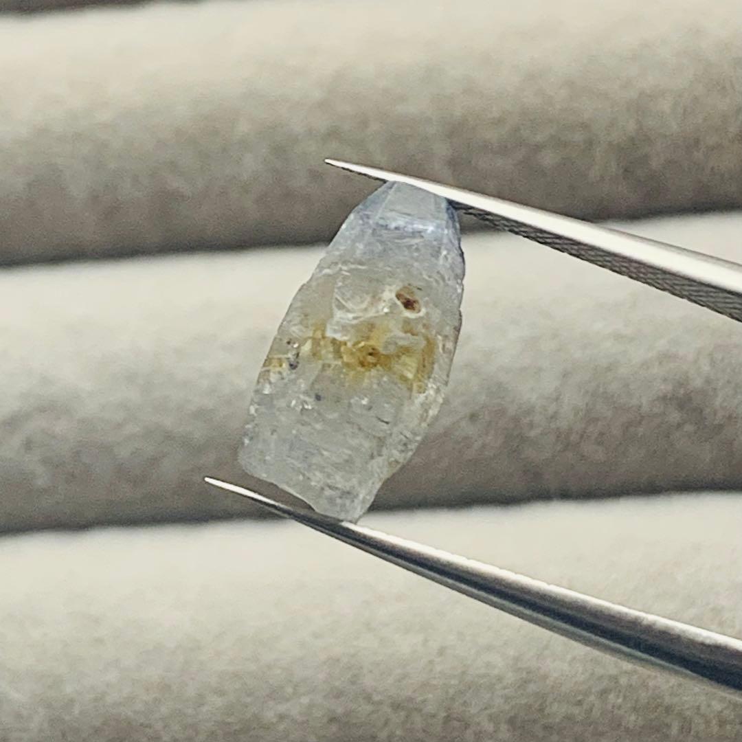 大粒‼︎ 世界的に珍しいスリランカ産　サファイア原石(ガラスボディ)④