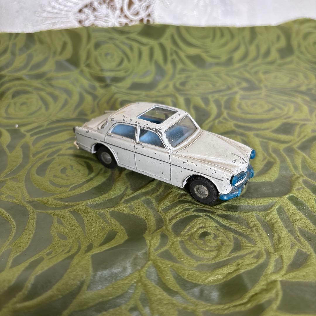 ジャンク　DinkyToysヴィンテージミニカー　Volvo 122S