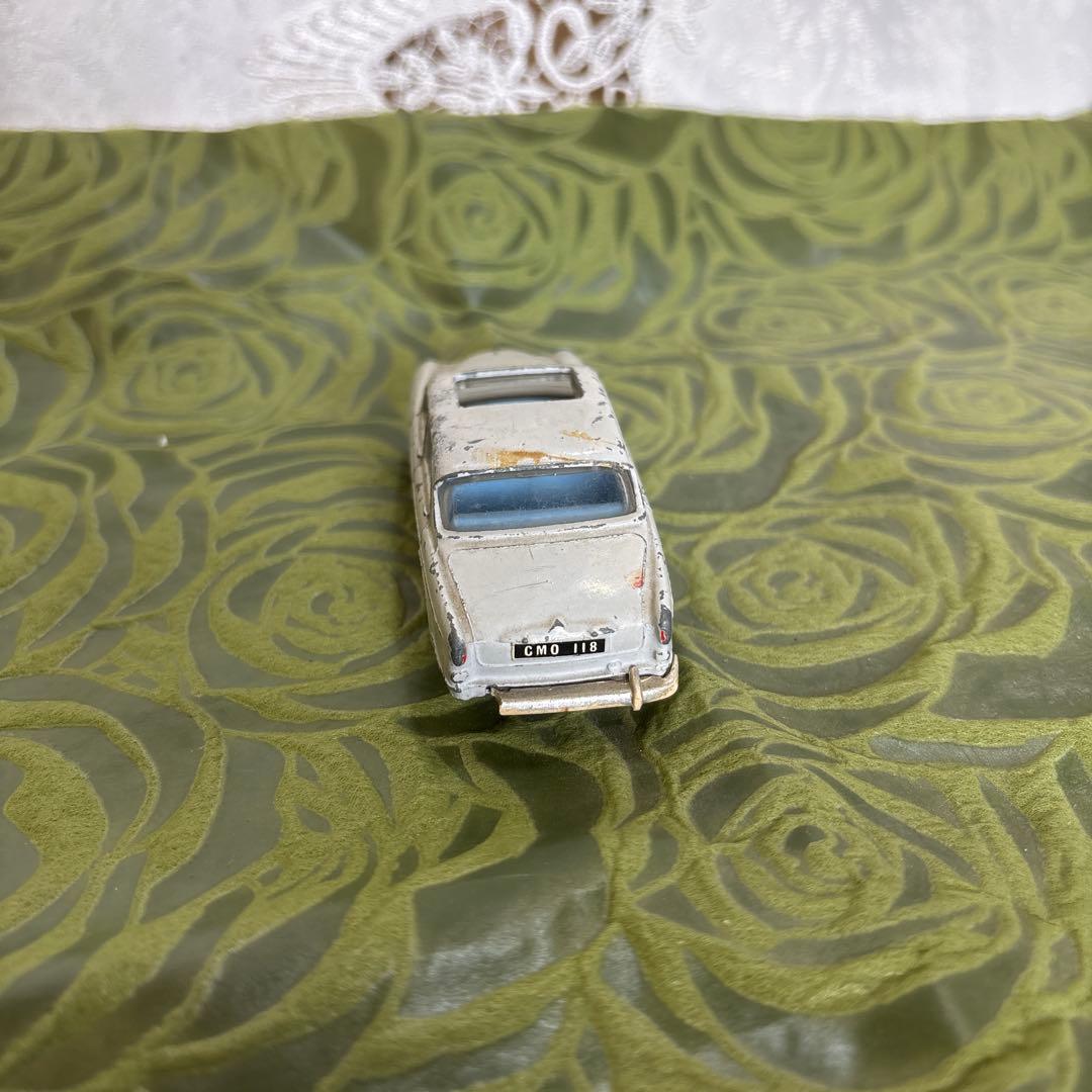 ジャンク　DinkyToysヴィンテージミニカー　Volvo 122S