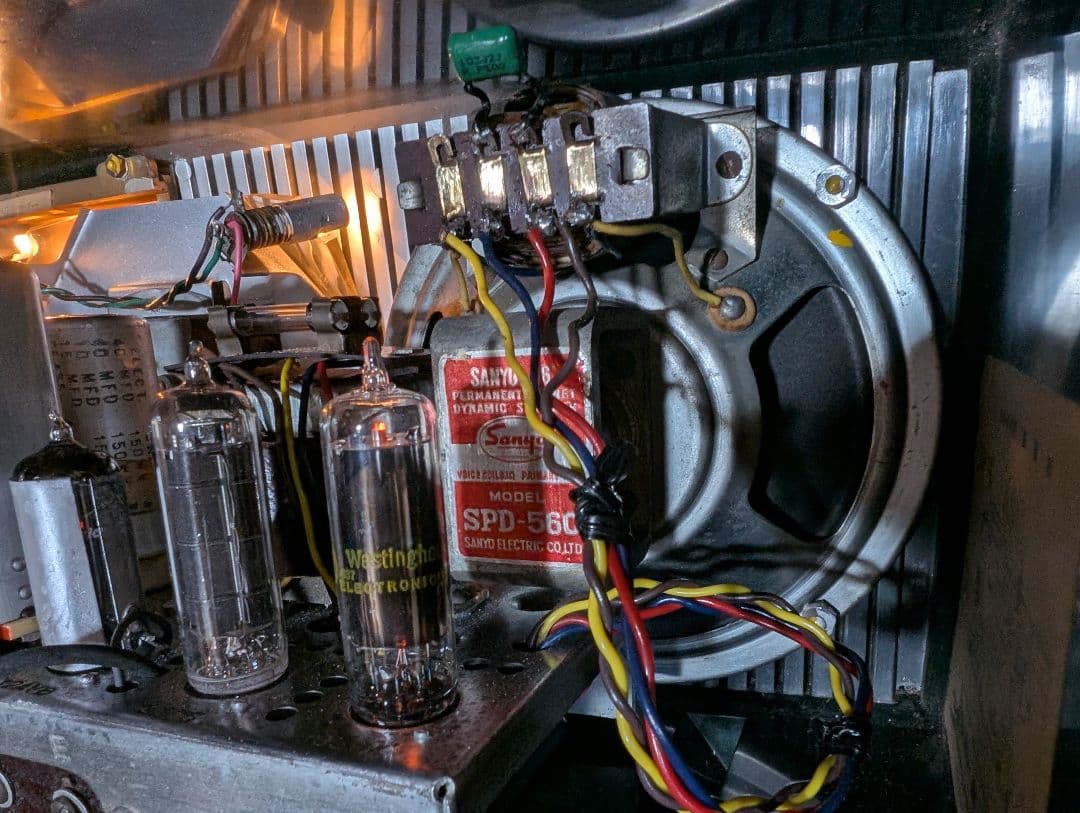 サンヨーSS-70 真空管ラジオ　bluetooth付昭和レトロマイラジオ