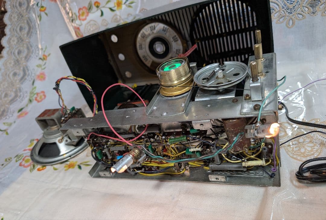 サンヨーSS-70 真空管ラジオ　bluetooth付昭和レトロマイラジオ