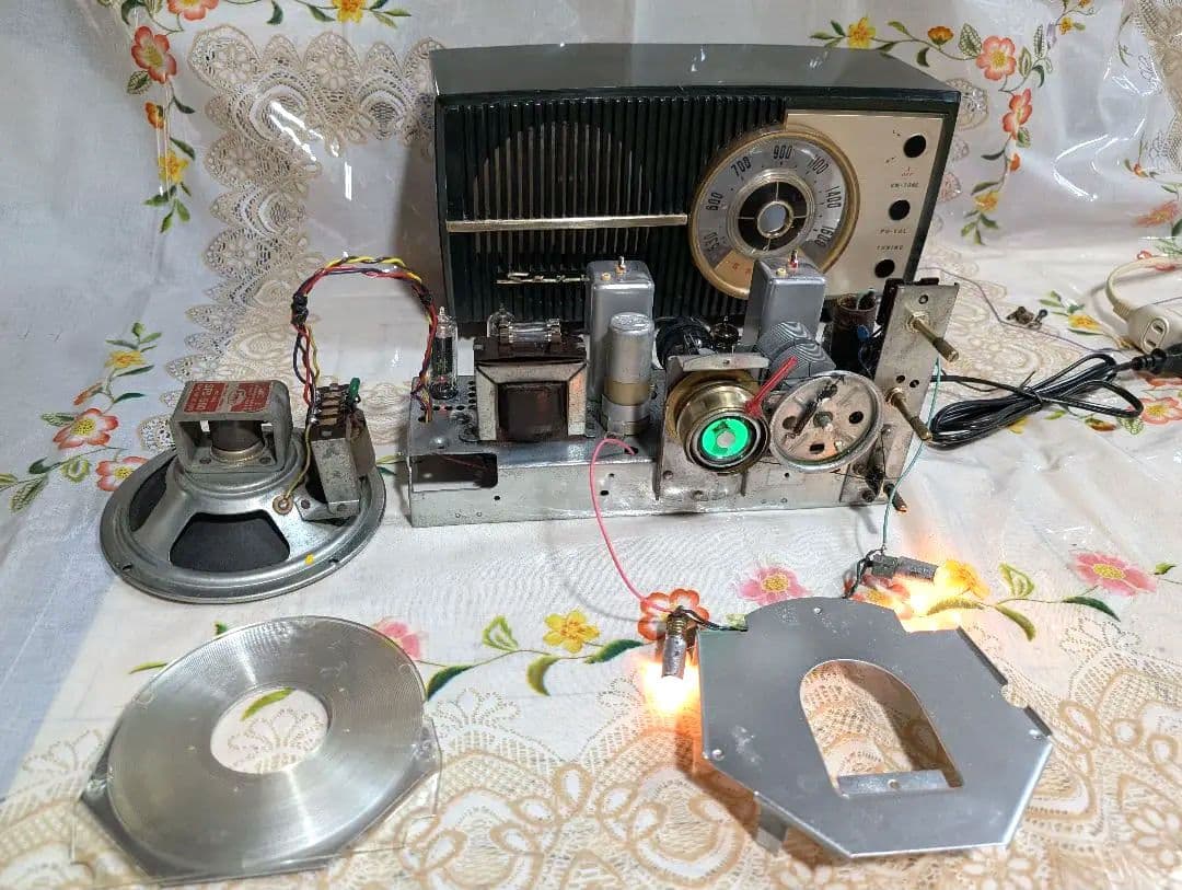 サンヨーSS-70 真空管ラジオ　bluetooth付昭和レトロマイラジオ