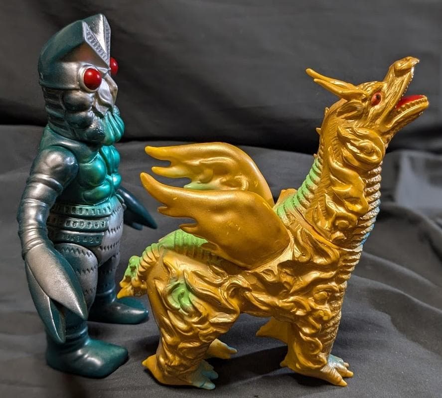 バルタン星人＆ドドンゴ「ウルトラマン」登場怪獣（ブルマァク復刻）ソフビ２体セット