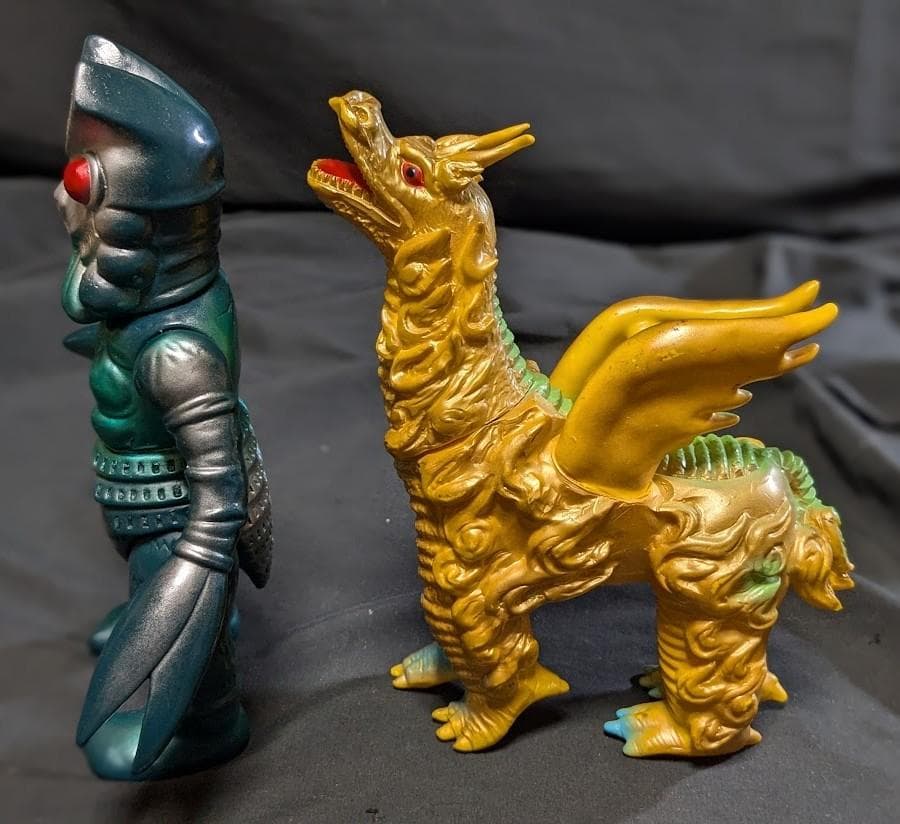 バルタン星人＆ドドンゴ「ウルトラマン」登場怪獣（ブルマァク復刻）ソフビ２体セット