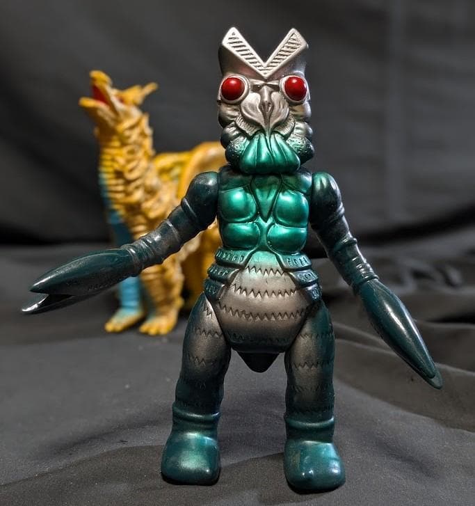 バルタン星人＆ドドンゴ「ウルトラマン」登場怪獣（ブルマァク復刻）ソフビ２体セット