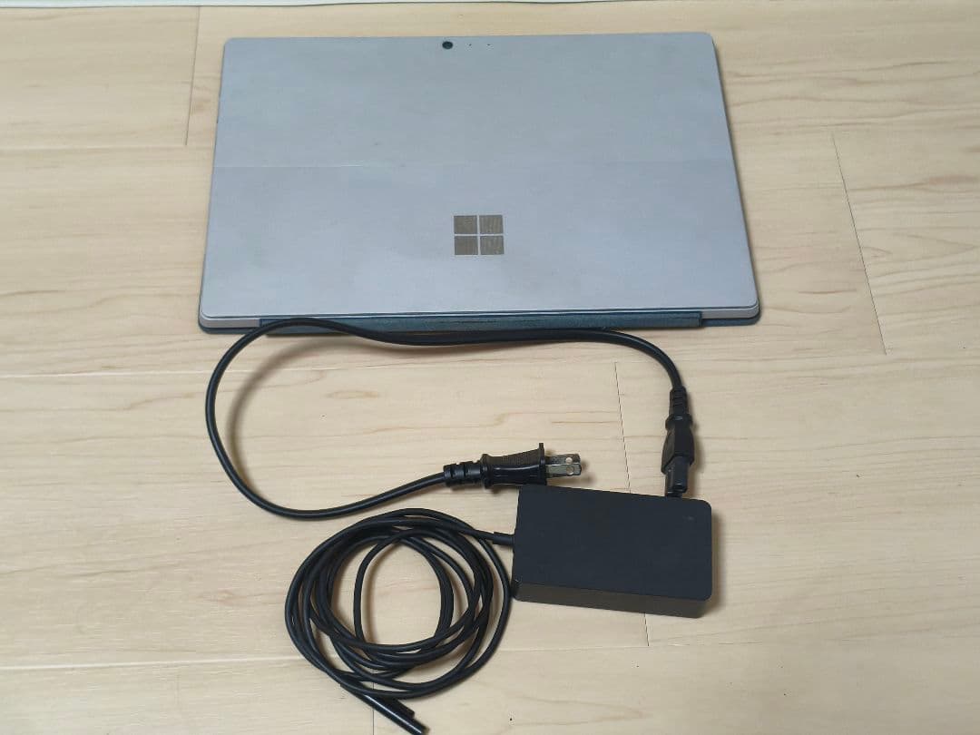 surface pro LTE 第5世代 corei5 8G