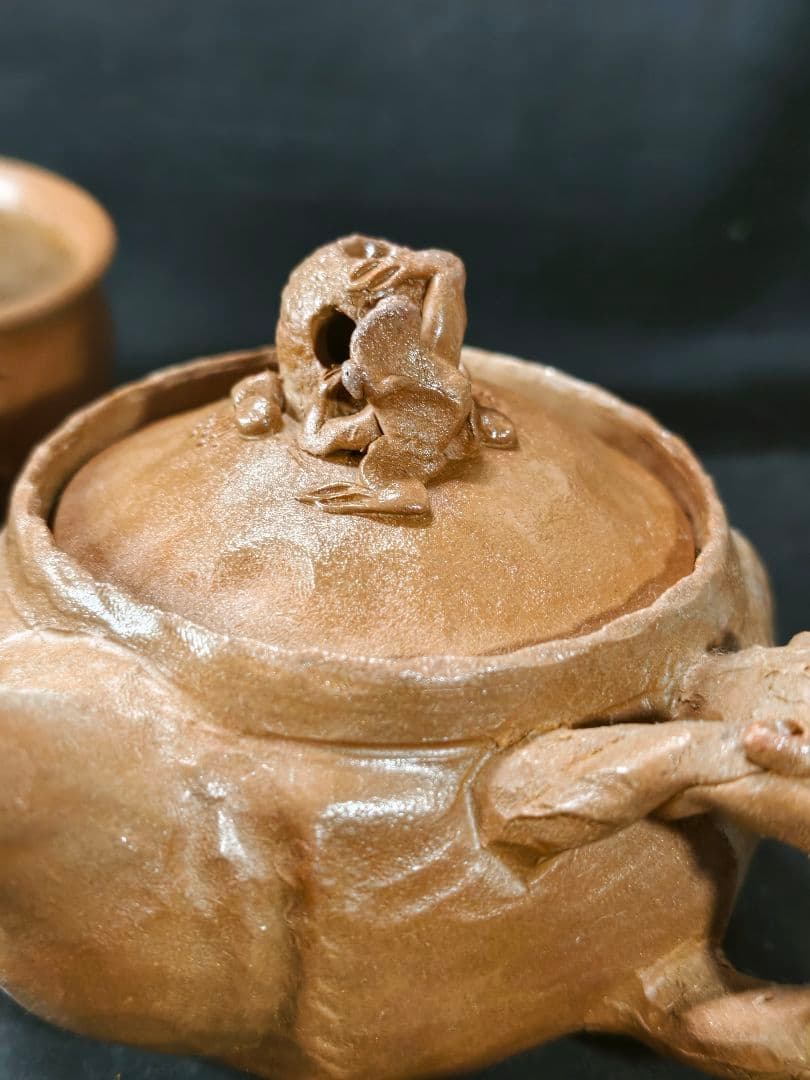 茶道具 田嶋萬古焼 勝三窯 田嶋勝三作 手捻蛙飾梅花文 横手急須+湯のみ 未使用