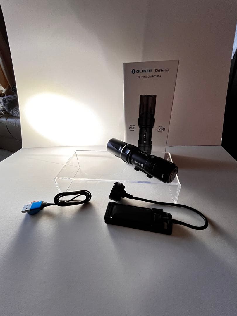オーライト OLIGHT Odin 1250ルーメン ウエポンライト