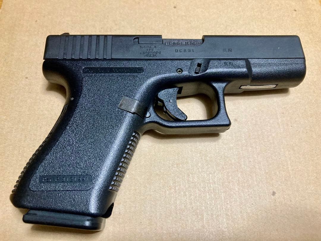 値下げ美品　MGC グロック19 AIR SOFT GUN 長期保管品