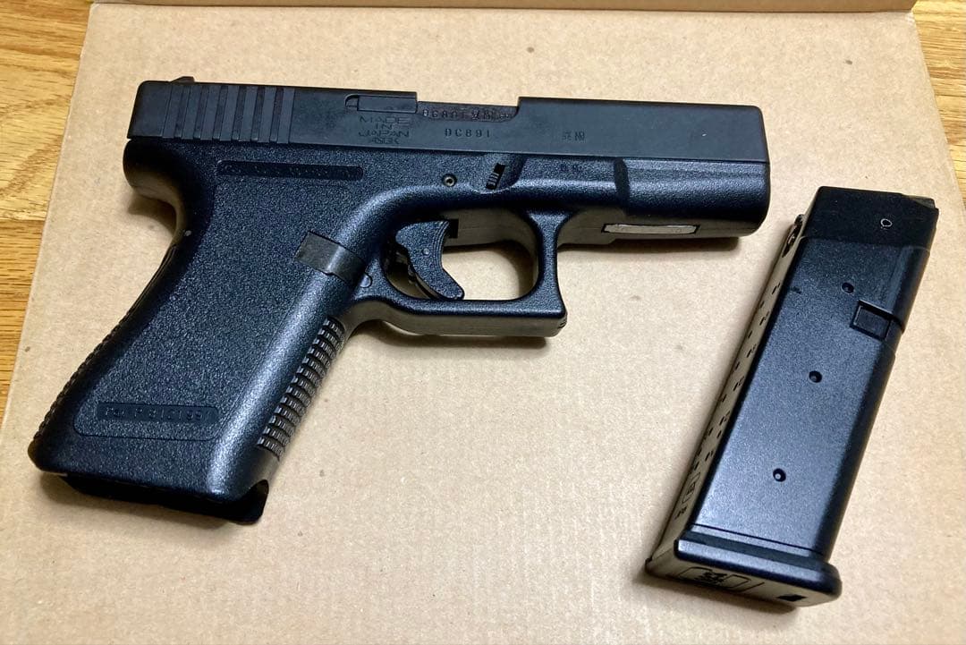 値下げ美品　MGC グロック19 AIR SOFT GUN 長期保管品