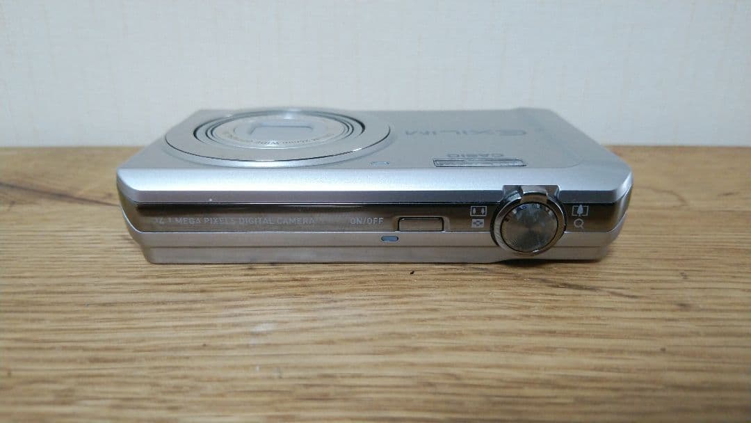 CASIO　EXILIM　EX-ZS5 デジカメ　コンデジ