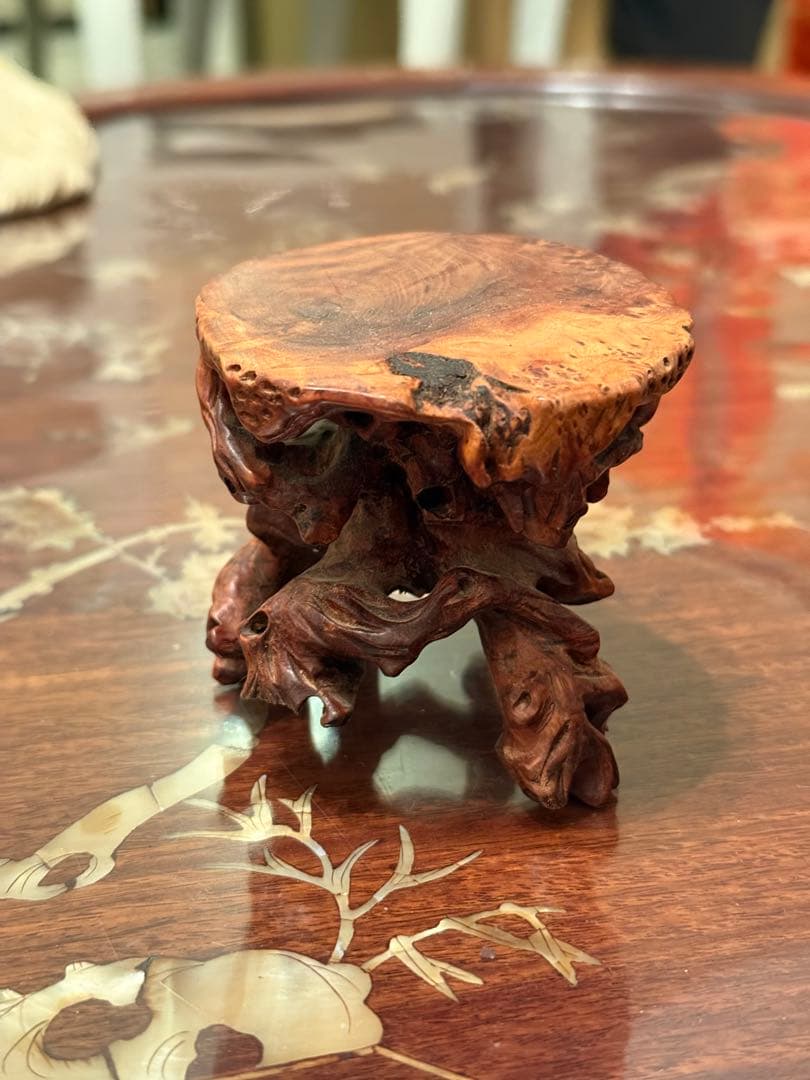 味わい深いなんとも美しい木目の香炉台 盆栽台