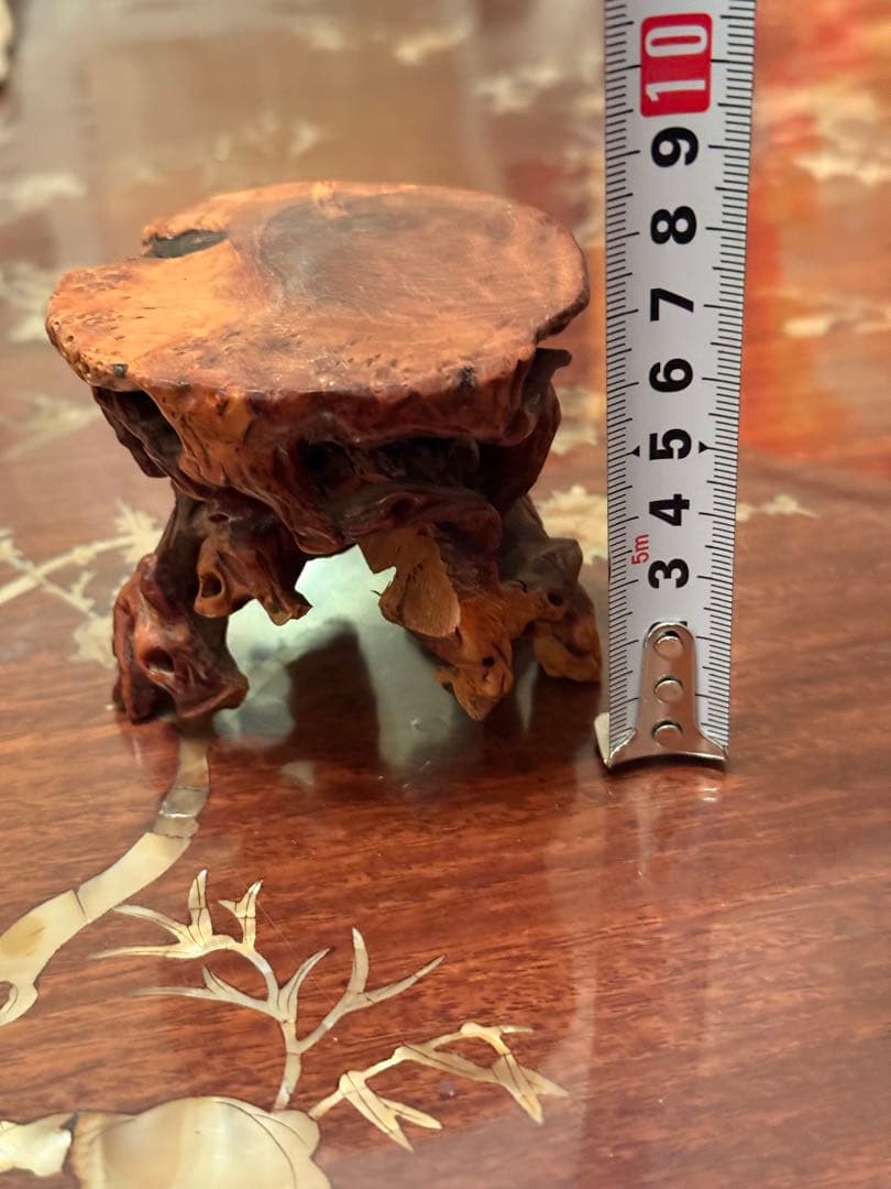 味わい深いなんとも美しい木目の香炉台 盆栽台