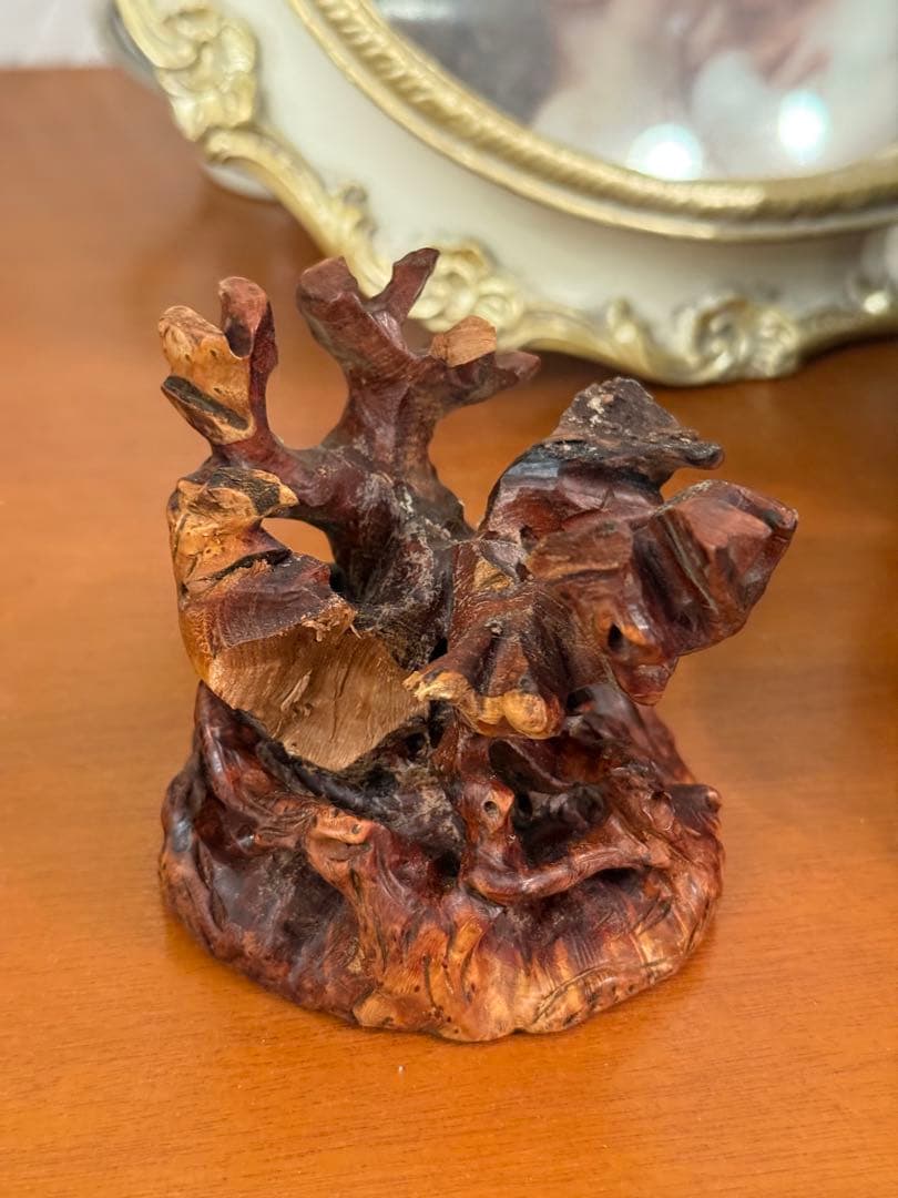 味わい深いなんとも美しい木目の香炉台 盆栽台