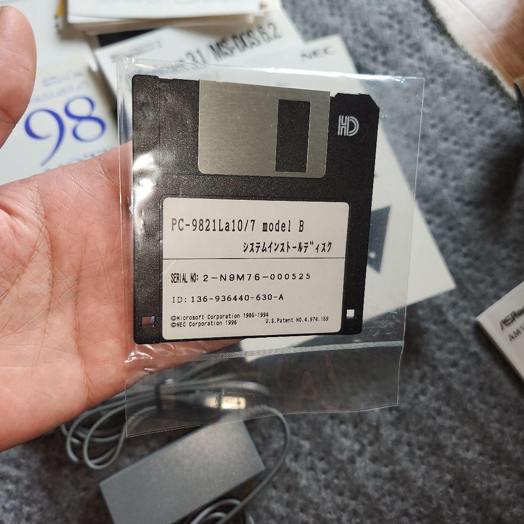 【未使用品】NEC PC-9821 La10 付属品多数 TFT画面