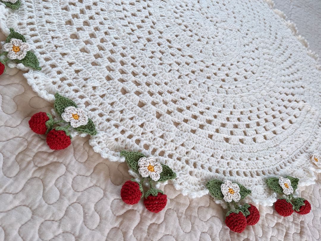 サークルブランケット＊いちご＊ハンドメイド