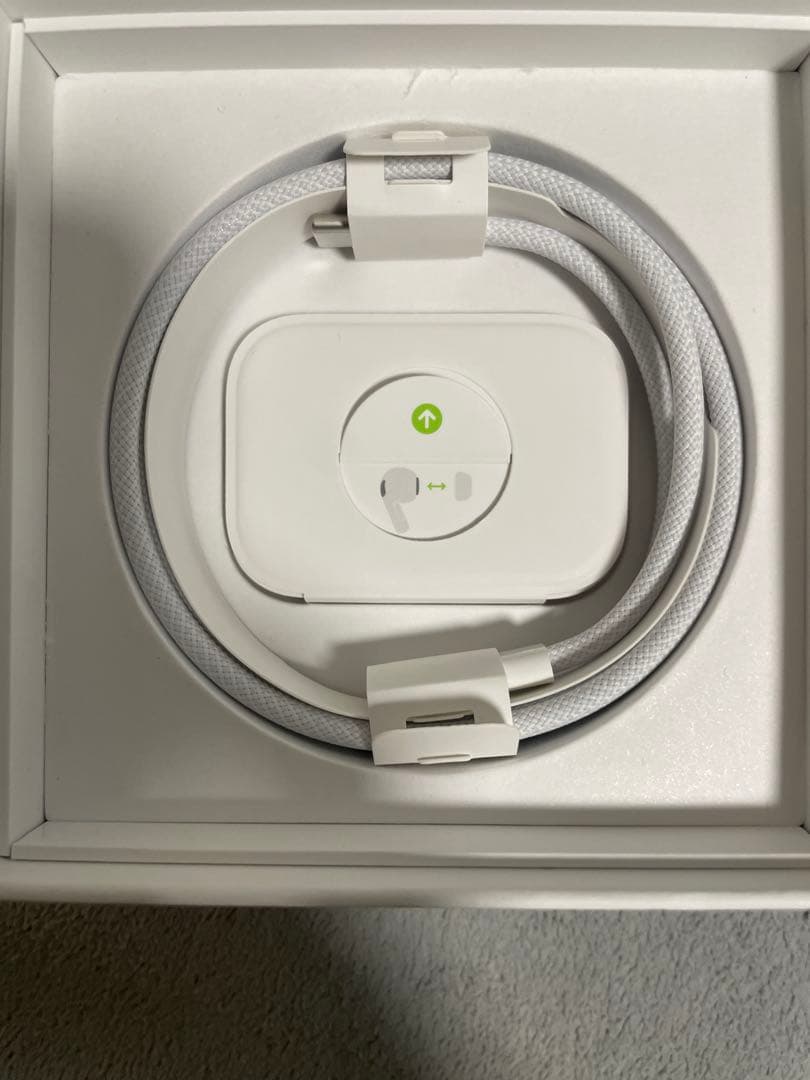 【左耳のみ】AirPods Pro2（USB-C）本体 ホワイト 充電ケース付き