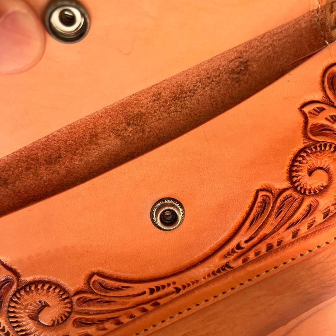 手彫りレザー 長財布 付き