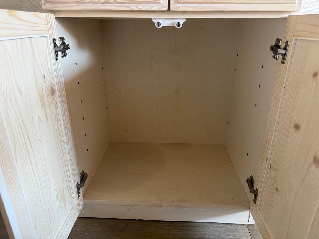 ⭐︎ニトリ おしゃれな食器棚 幅60cm 引取り限定／上下分割／シミ2か所あり