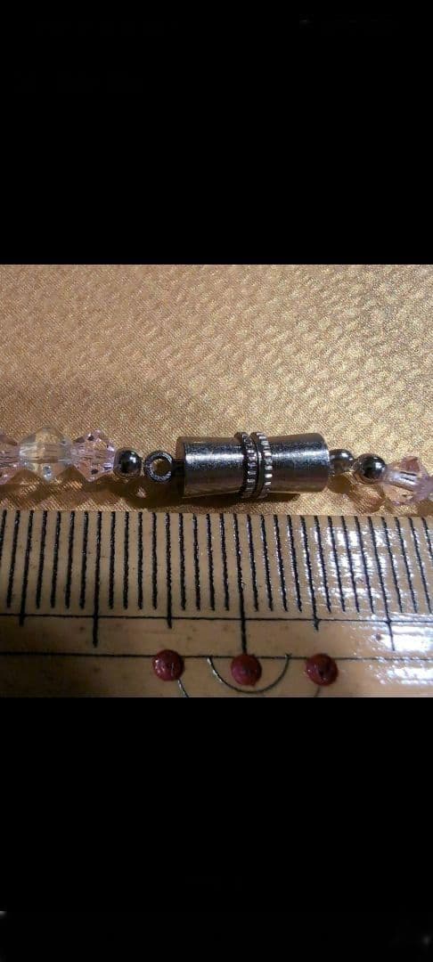 ✨週明けセール✨　繊細なカット天然石のネックレス　サファイア、ルビー、水晶