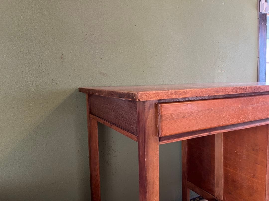 ［出品3月中旬迄］レトロな片袖卓