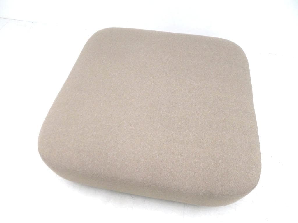 展示品　カッシーナixc ヴィッカルベ　深澤直人　オットマン　スツール　ソファ