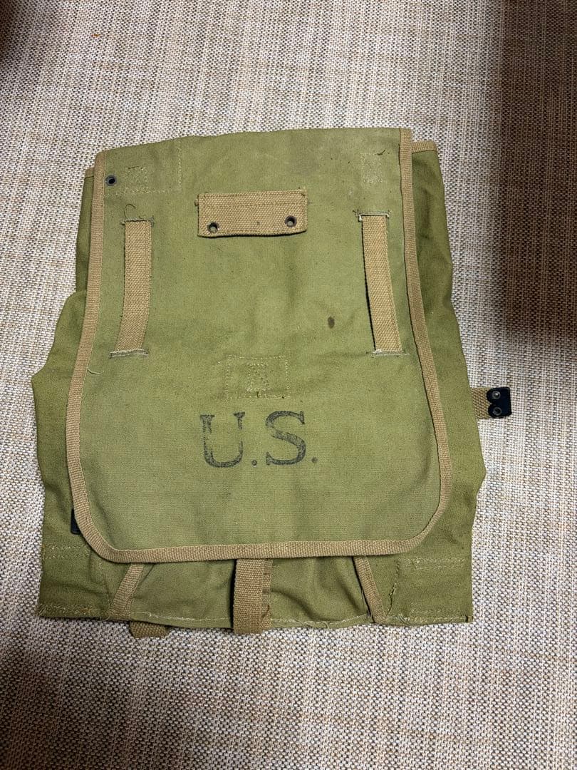 U.S.ロゴ付きオリーブドラブバックパック