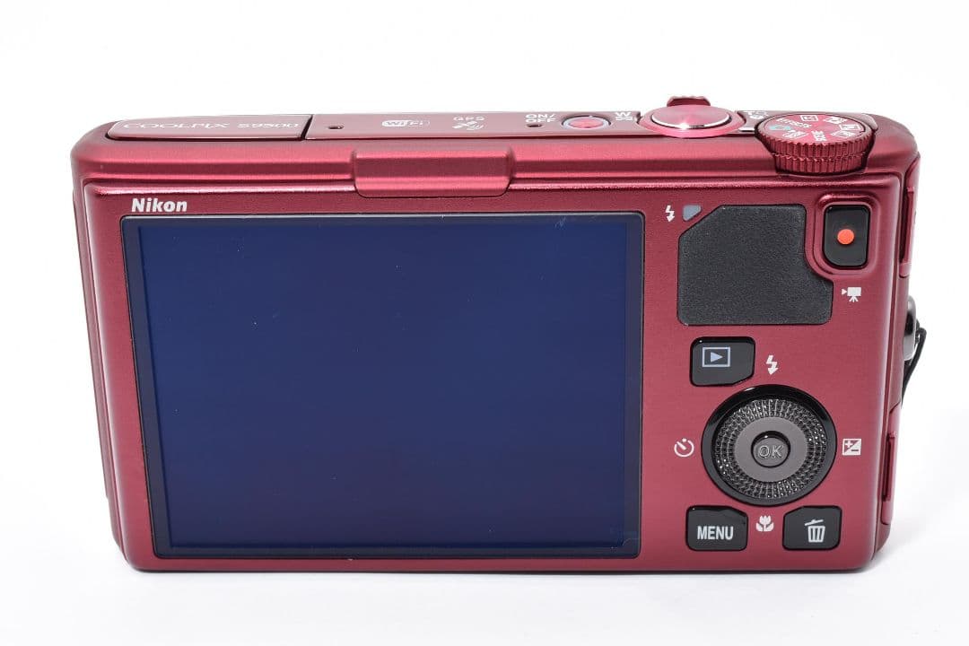 Nikon coolpix S9500 レッド