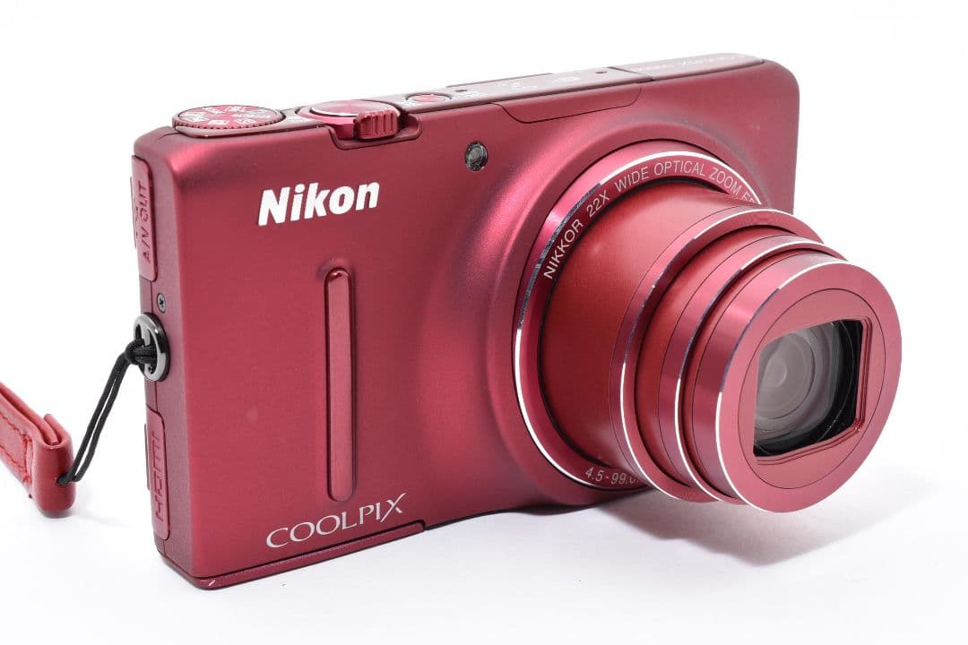 Nikon coolpix S9500 レッド