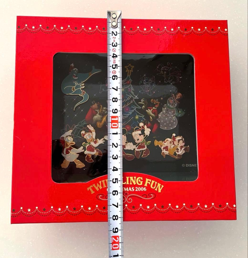 【新品未開封】LE500 ディズニーストア 2006 クリスマス ピンズセット