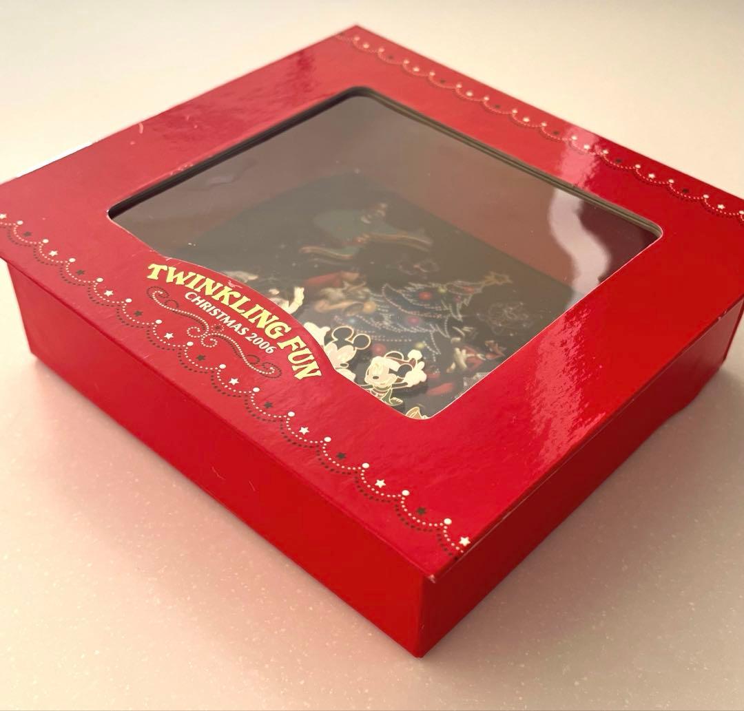 【新品未開封】LE500 ディズニーストア 2006 クリスマス ピンズセット