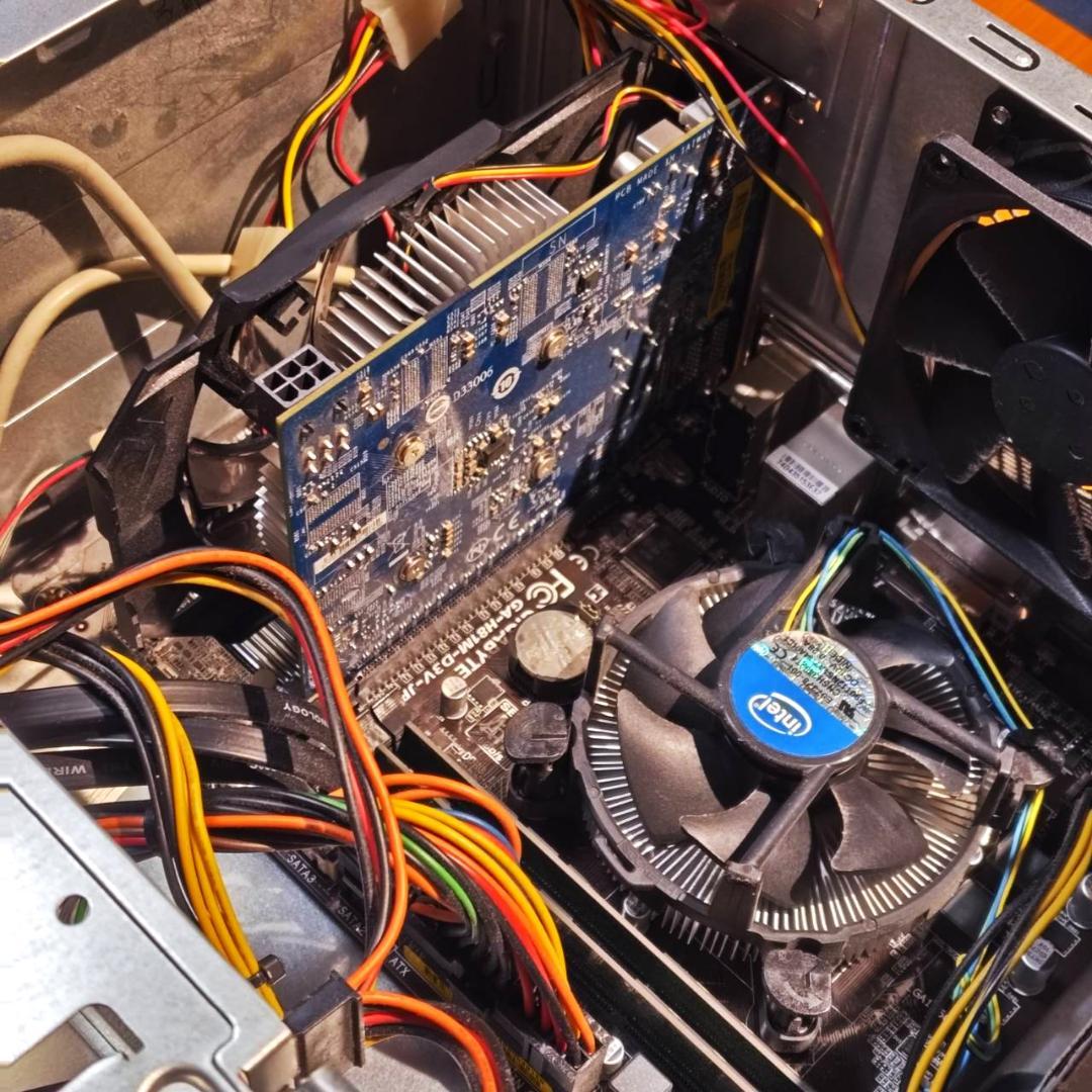 iiyama製ミニタワーPC Corei7＋iiyamaモニター＋KB