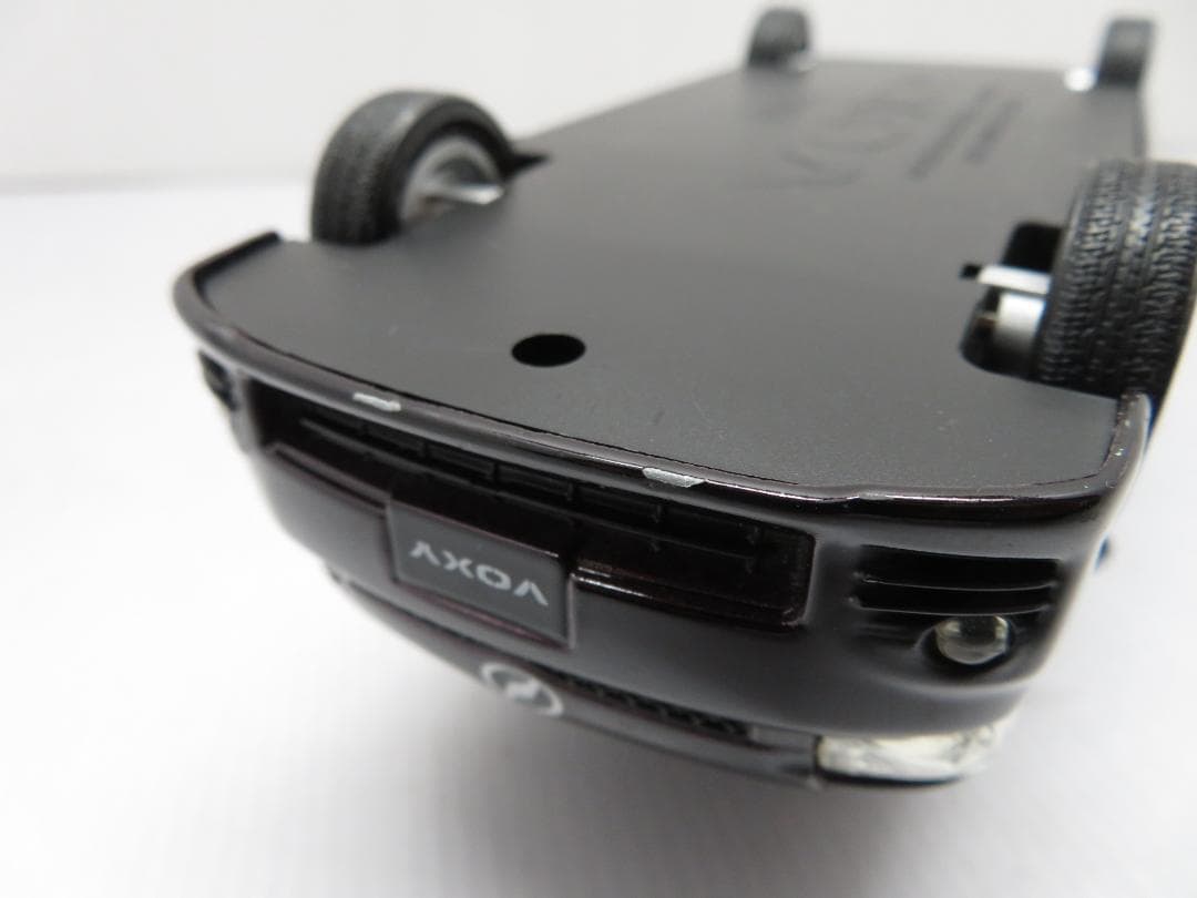 トヨタ ヴォクシー カラーサンプル ミニカー ボルドーマイカメタリック 非売品