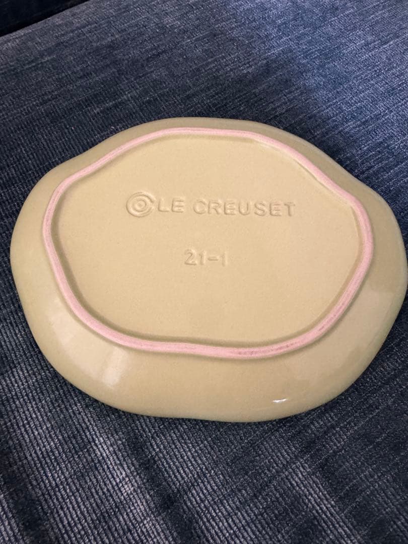 LE CREUSET キャベツ型　プレート　お皿