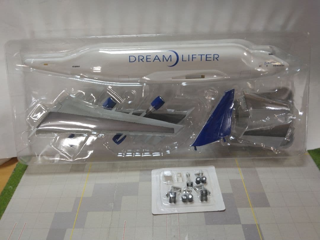 1/200 ホーガン　ボーイング　 747LCF ドリームリフター