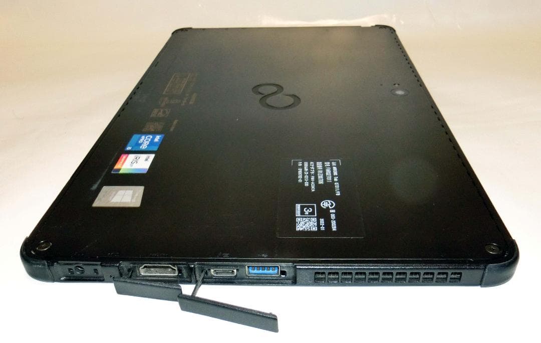 値下げ◆ArrowsTab Q7311/FB◆第11世代Windowsタブレット