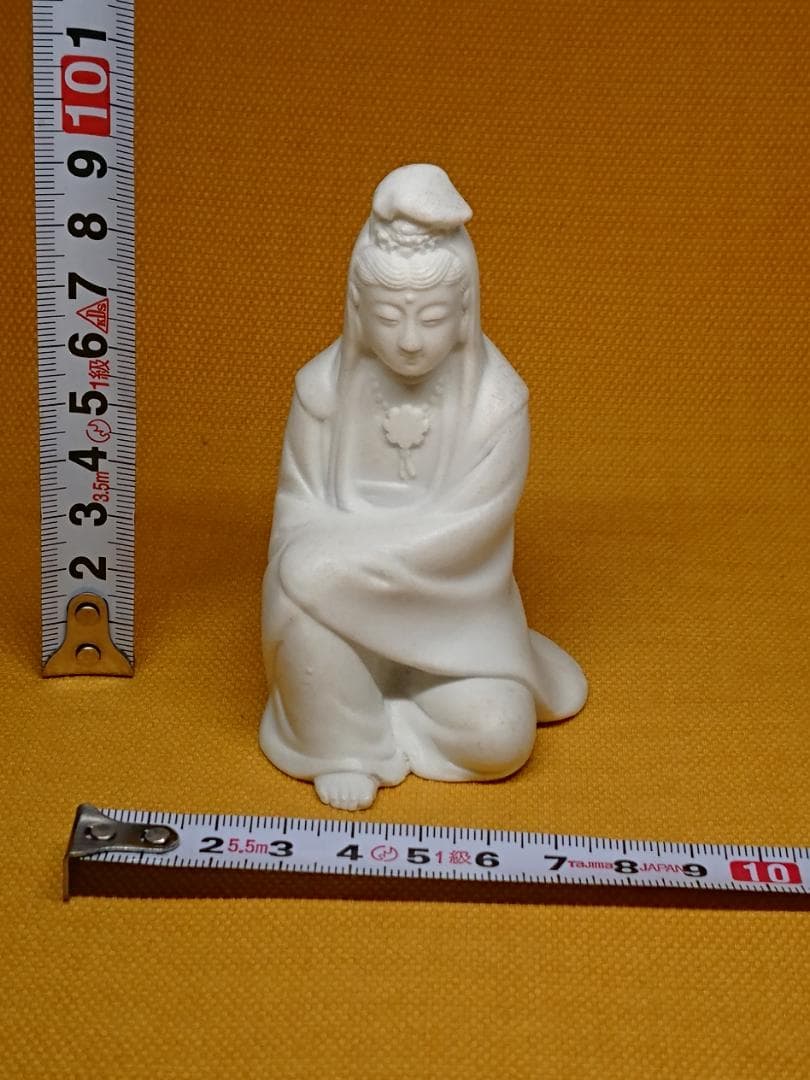仏教美術　観音　仏像　磁器　置物　インテリア　工芸品　美術品　A1329