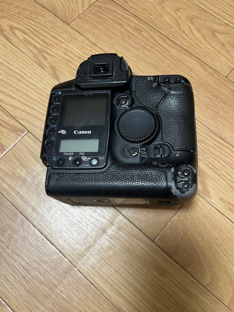 Canon EOS 1D Mark II デジタル一眼レフ