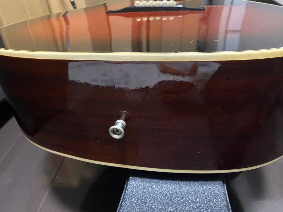 アコースティックギター　burny