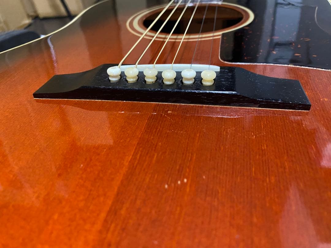 アコースティックギター　burny