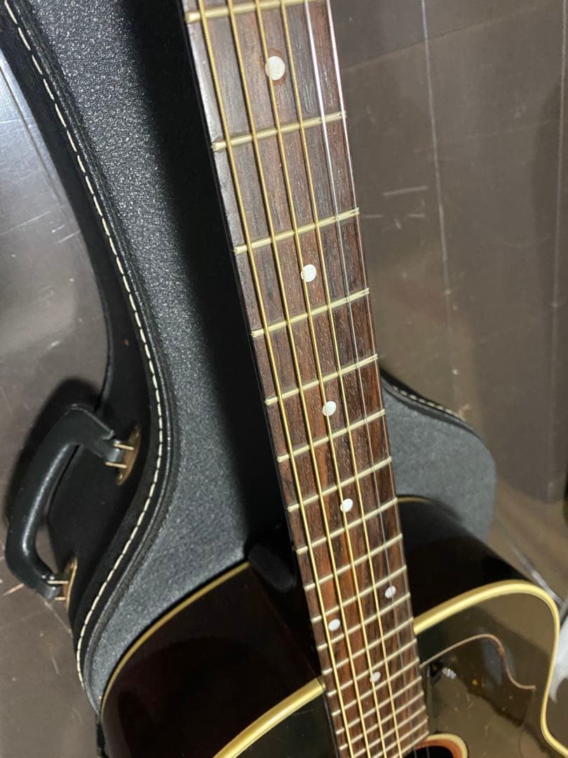 アコースティックギター　burny