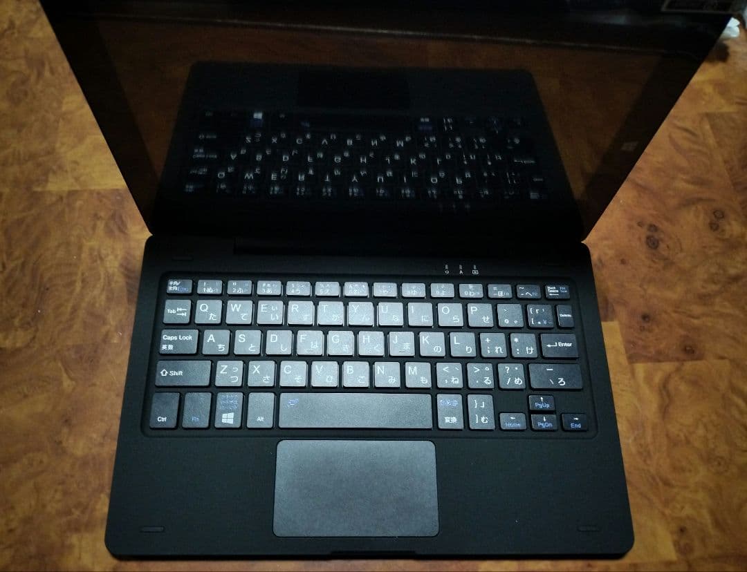 ノートパソコン　WiZ 2IN1 PC10 BLACK COLOR
