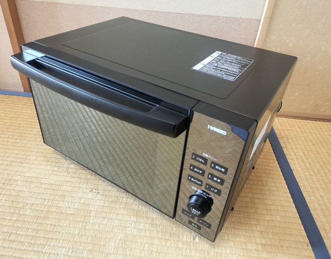 2023年製 ツインバード18Lオーブンレンジ フラットテーブル DR-E857