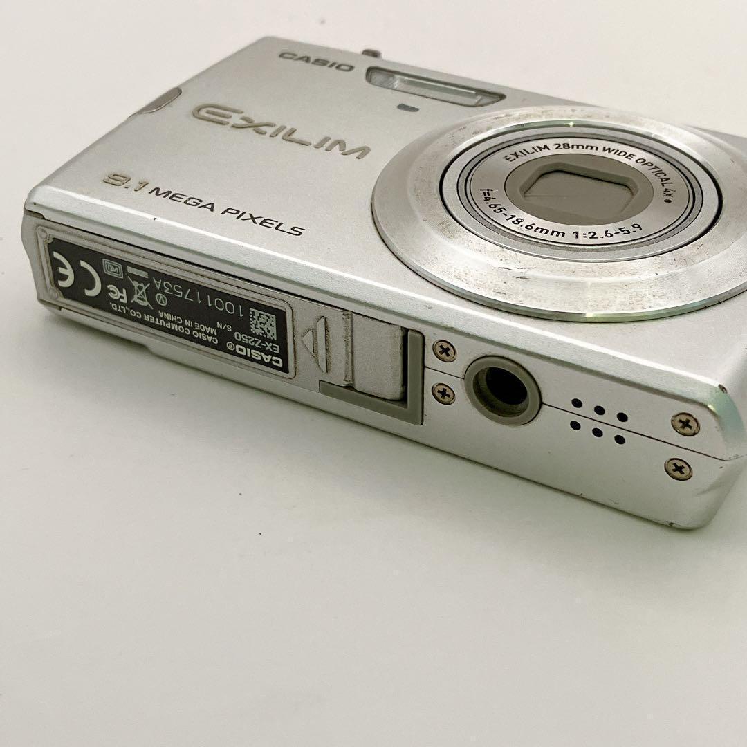動作確認済み CASIO EXILIM ZOOM EX-Z250 シルバー