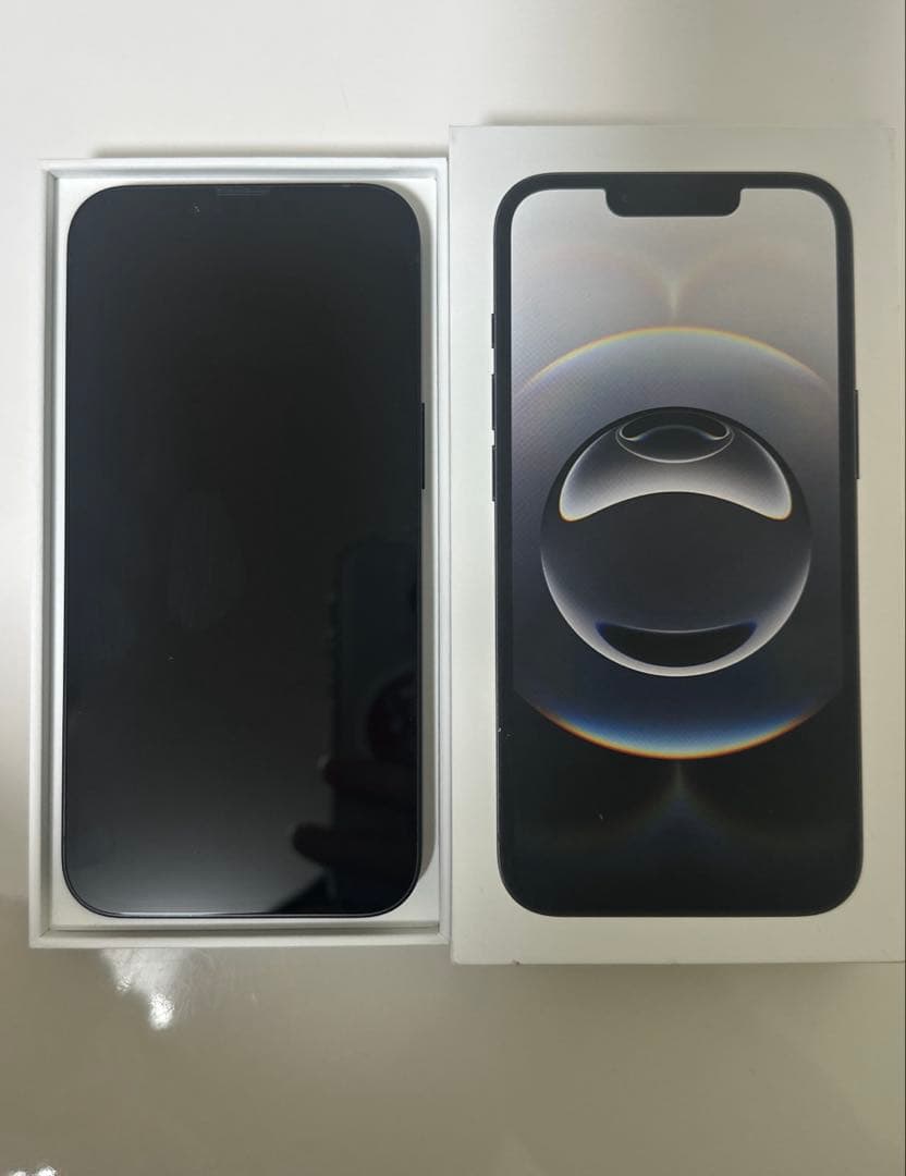 【新品同様】iPhone16e 128㎇　SIMフリー