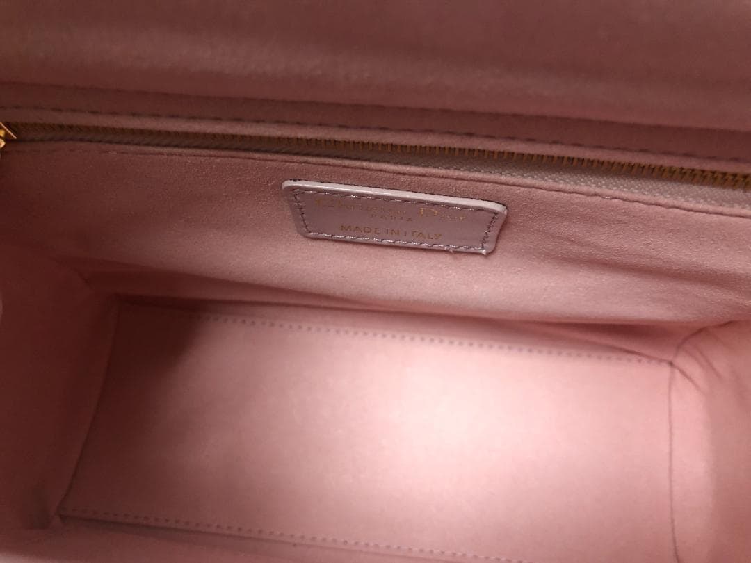 Lady Dior バッグ　ミニ　ピンクレディディオール-