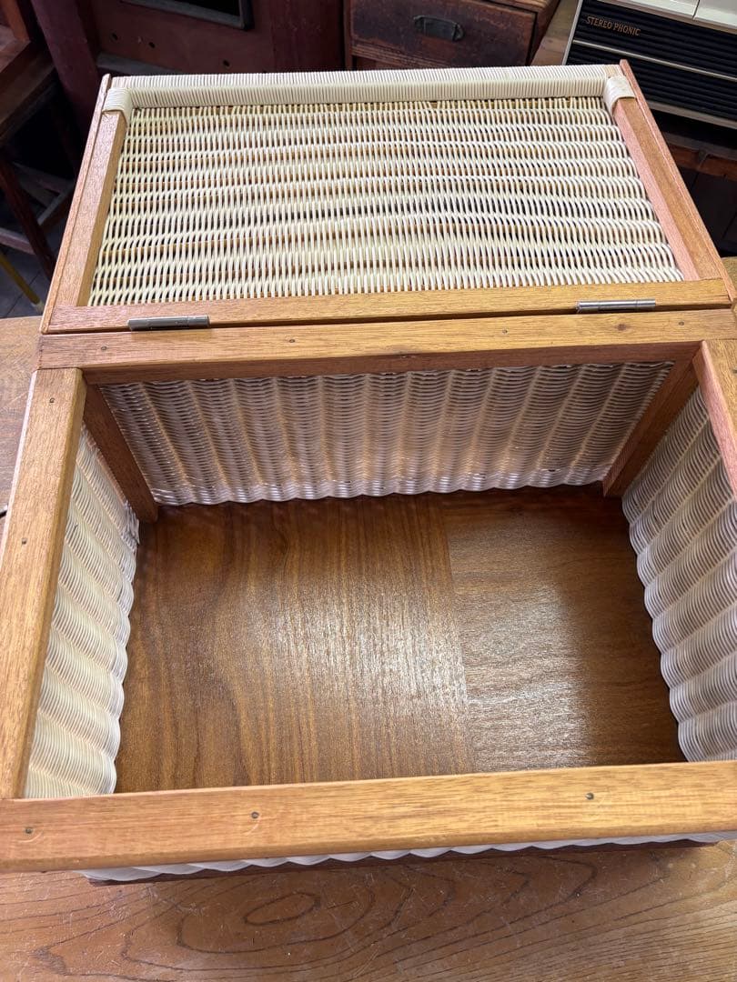 昭和レトロ　収納バスケット レトロラック　レトロインテリア　小物入れ